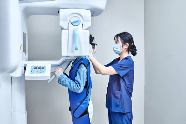 Best Emergency Tooth Extraction in Elmwood Place, OH